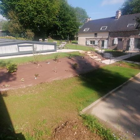 Les Gites De L'Etang De La Foret Brandivy Ngoại thất bức ảnh